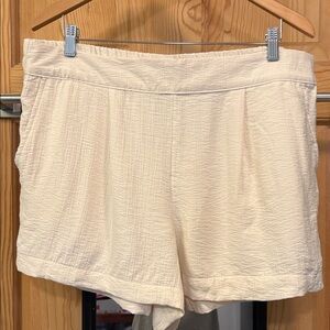 a new day Cream Textured Pull-On Women’s Oversized Shorts Sz XL
